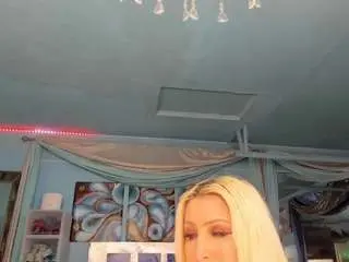Camsoda Free Live Porn of adrianna777