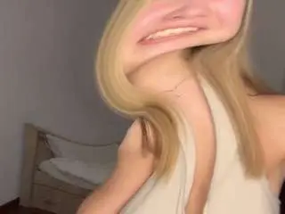 Camsoda Free Porn Cam of aliciamagouliotis