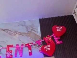 Camsoda Free Porn Cam of miaafarrel