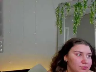 Camsoda Nude Webcam of maya-raay
