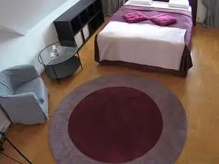 Camsoda Sex Chat of voyeurcam-julmodels-whitebed-1