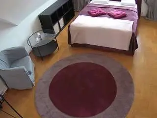 Camsoda Free Live Porn of voyeurcam-julmodels-whitebed-1