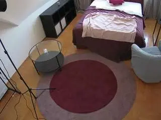 Camsoda Live Porn of voyeurcam-julmodels-whitebed-1
