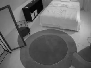 Camsoda Adult Webcams of voyeurcam-julmodels-whitebed-1