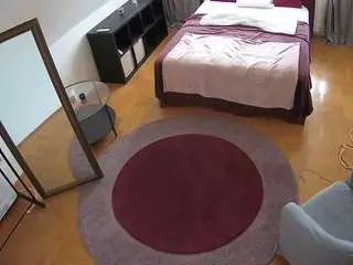 Camsoda Sex Chat of voyeurcam-julmodels-whitebed-1