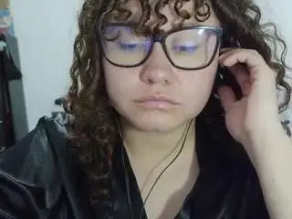 Camsoda Sex Cam of curly-greeneyed