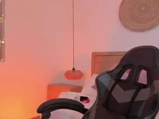 Camsoda Adult Webcams of mia-collins96