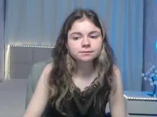 Camsoda Sex Cam of tinaredly