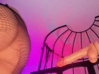 Camsoda Free Live Porn of peachmonroe