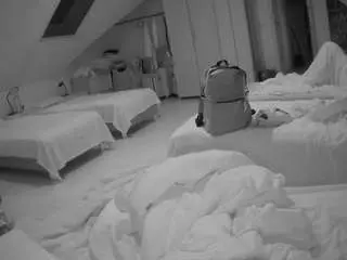 Camsoda Adult Webcams of voyeurcam-julmodels-bed-3