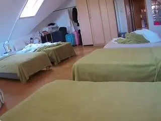Camsoda Live Sex Cam of voyeurcam-julmodels-bed-3