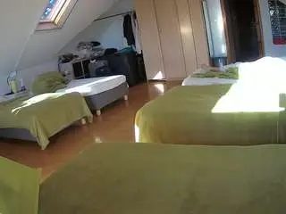 Camsoda Free Porn Cam of voyeurcam-julmodels-bed-3