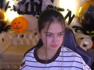 Camsoda Nude Webcam of taliablakwoods