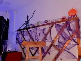 Camsoda Nude Webcam of yazmiine