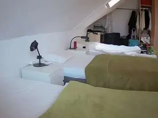 Camsoda Sex Cam of voyeurcam-julmodels-bed-4