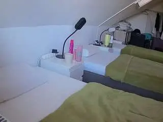 Camsoda Free Live Porn of voyeurcam-julmodels-bed-4
