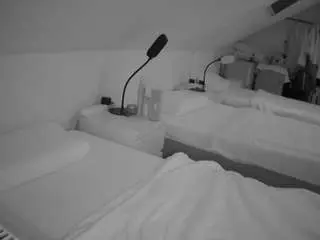 Camsoda Live Sex of voyeurcam-julmodels-bed-4