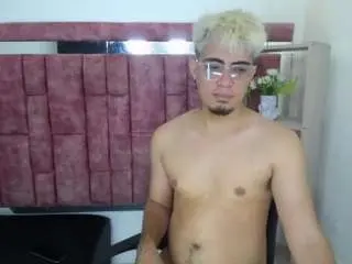 Camsoda Adult Video Chat of zeustrys