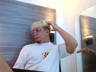 Camsoda Live Sex Cam of zeustrys