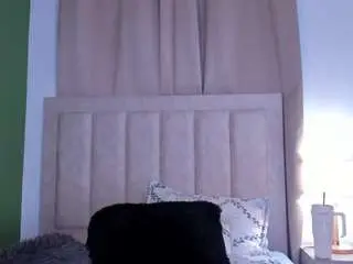 Camsoda Adult Webcams of avalineblanc