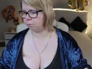 Camsoda Free Live Porn of bonnnyboobsy