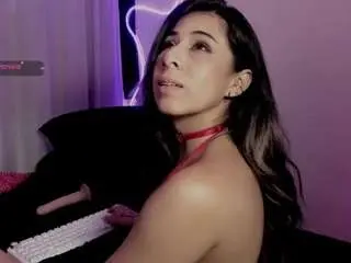 Camsoda Adult Video Chat of saraa-fox