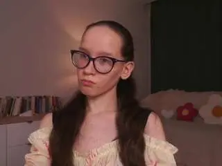 Camsoda Nude Webcam of lynettebails