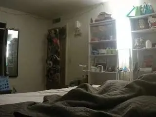 Camsoda Free Porn Cam of voyeurcam-freakyfeline-01