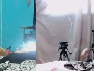 Camsoda Free Porn Cam of mia-kathelyn