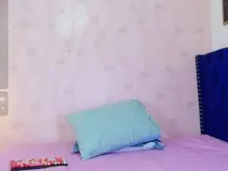 Camsoda Adult Video Chat of petitelittleebonyy