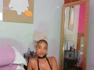 Camsoda Live Porn of petitelittleebonyy