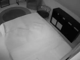 Camsoda Live Sex of voyeurcam-julmodels-whitebed-2