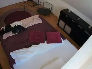 Camsoda Watch Live Sex Cams of voyeurcam-julmodels-whitebed-2