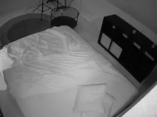 Camsoda Adult Webcam of voyeurcam-julmodels-whitebed-2
