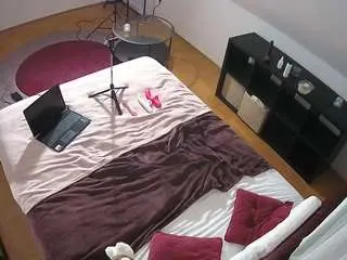 Camsoda Watch Live Sex Cams of voyeurcam-julmodels-whitebed-2