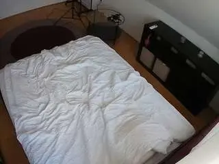 Camsoda Watch Live Sex Cams of voyeurcam-julmodels-whitebed-2