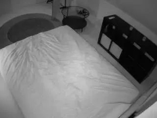 Camsoda Free Live Porn of voyeurcam-julmodels-whitebed-2
