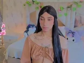 Camsoda Nude Webcam of cyrus-tay