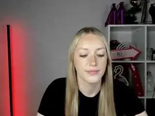 Camsoda Adult Webcam of evelynblond