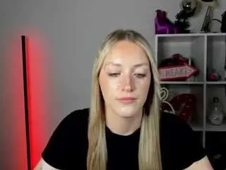 Camsoda Adult Video Chat of evelynblond