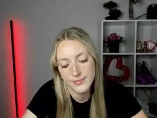 Camsoda Free Live Porn of evelynblond