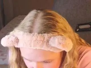 Camsoda Sex Cam of sweeet-angelll