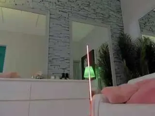 Camsoda Live Sex Cam of reina-cummingss