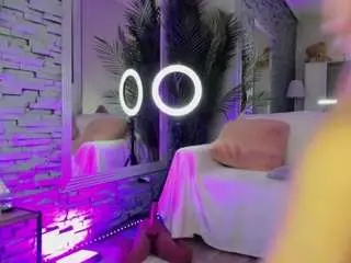 Camsoda Sex Chat of reina-cummingss