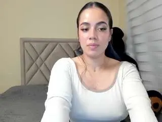 Camsoda Watch Live Sex Cams of salomebrunette