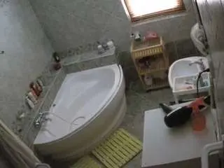 Camsoda Sex Chat of voyeurcam-julmodels-bath-1st-2