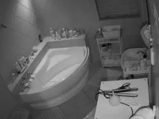 Camsoda Free Live Porn of voyeurcam-julmodels-bath-1st-2