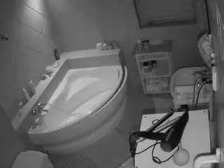 Camsoda Free Porn Cam of voyeurcam-julmodels-bath-1st-2