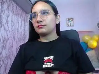 Camsoda Adult Webcams of maylin-horny19