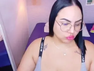 Camsoda Live Sex of curvy-sexyvalen